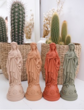 Statuette vierge aux fleurs pop déco bohème - Boutique L'anana(s)